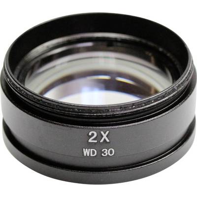 Nahaufnahme eines schwarzen Kameraobjektivs mit der Aufschrift '2X WD 30'.