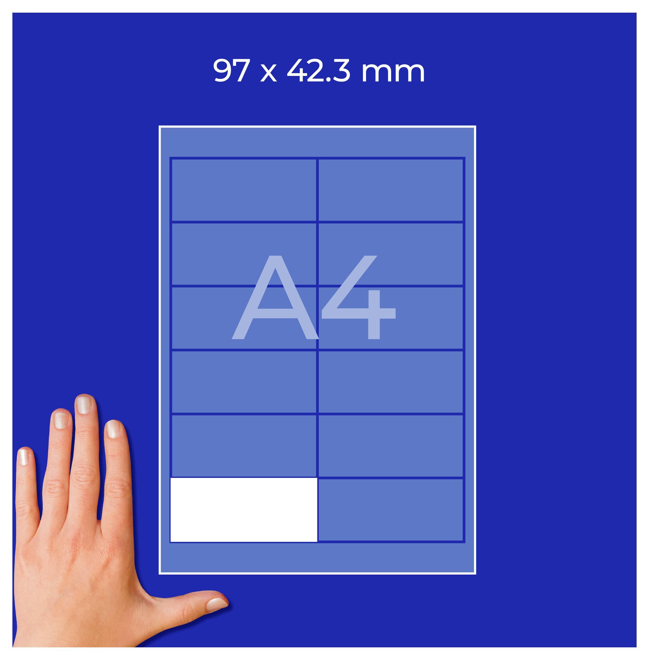 '12' steht in großen blauen Zahlen zentriert auf einem weißen Hintergrund mit blauen Linien, die ein rasterartiges Muster bilden.
