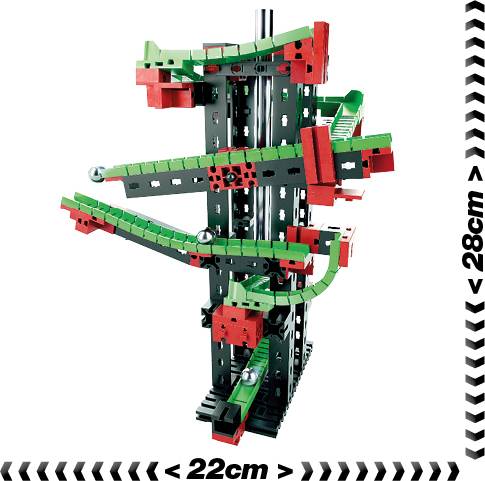 Kugelbahn-Set aus roten und grünen Plastikbausteinen, vertikale Konstruktion. Größe: 28 cm hoch, 22 cm breit. Anpassbare Bahnen.