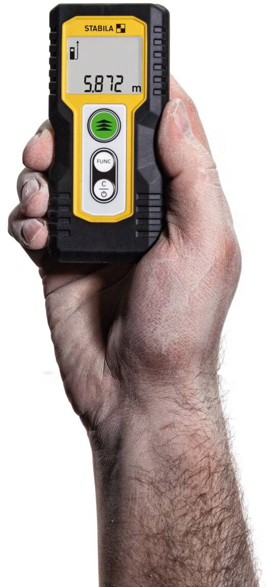 Digitale Hand-Laser-Entfernungsmessung zeigt '5,872 m' auf dem Display. Die Messung wird von einer Hand gehalten.