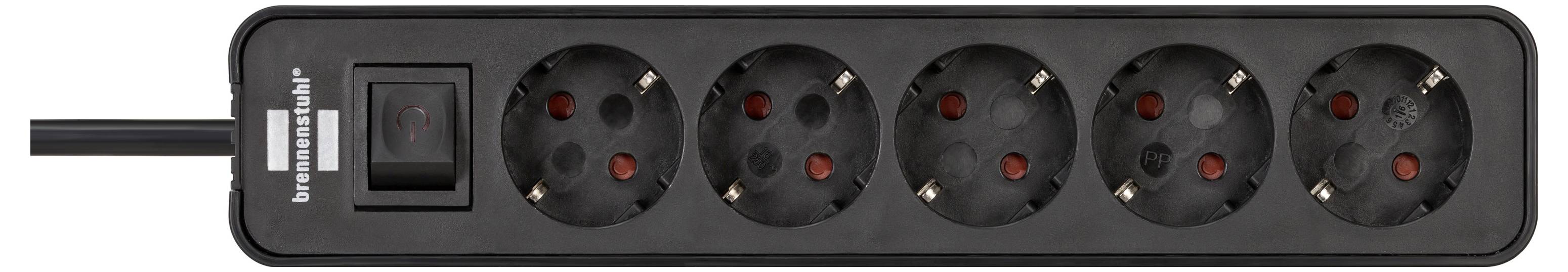 Schwarze Steckerleiste mit sechs runden europäischen Steckdosen, einem roten Ein-/Ausschalter und einem schwarzen Stromkabel auf der linken Seite.