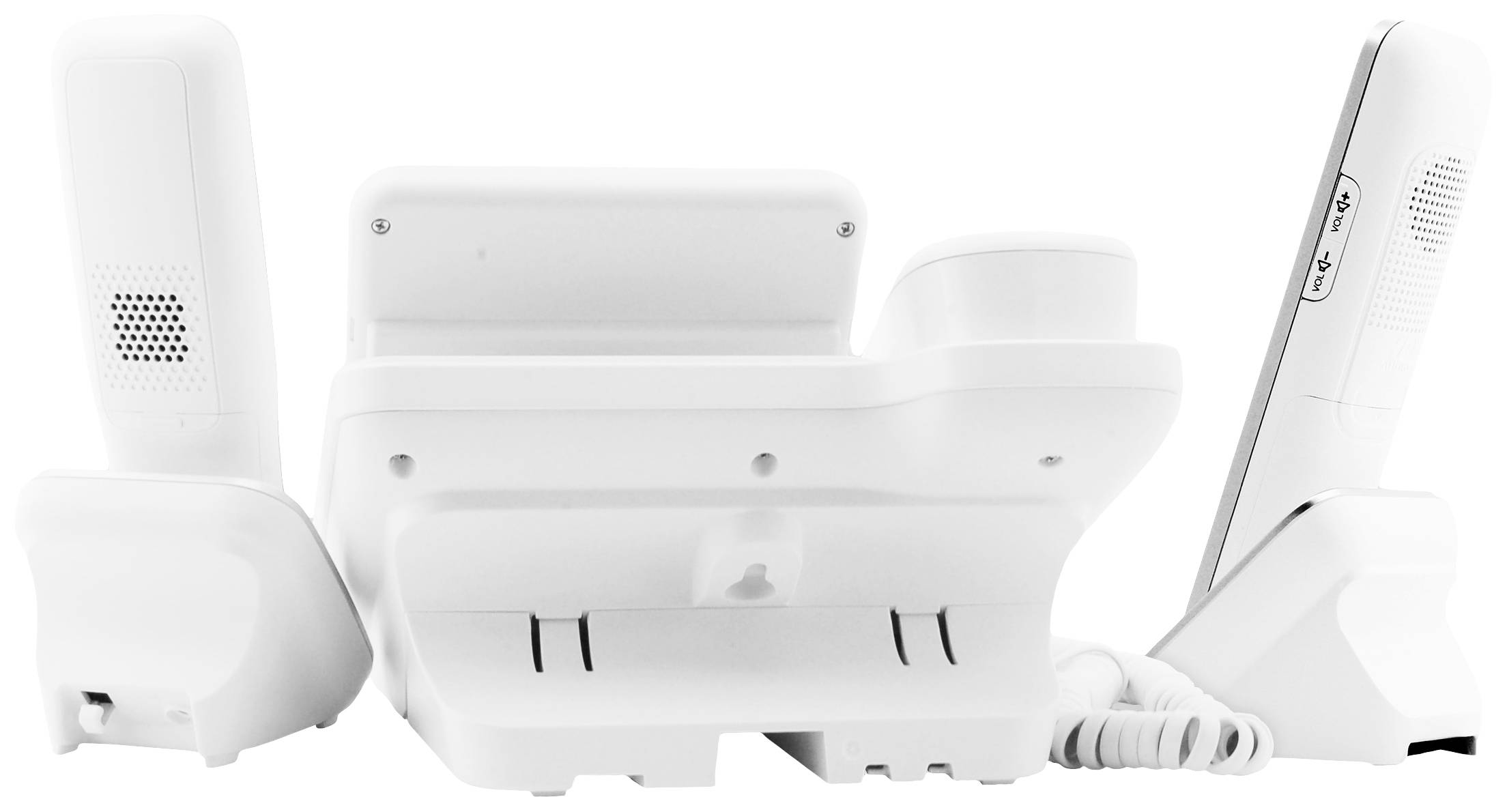 Weiße schnurlose Telefone nebeneinander aufgereiht, Rückansicht zeigt Basisstation und Handgeräte.