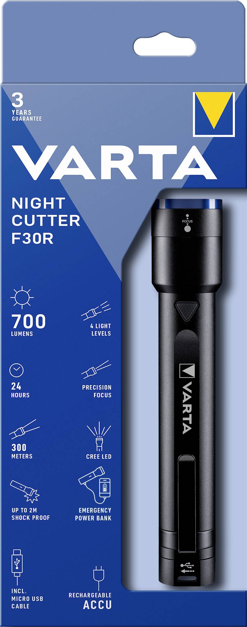 'Taschenlampe VARTA Night Cutter F30R; 700 Lumen, 24 Stunden Laufzeit, 300 Meter Leuchtweite, wiederaufladbarer Akku' auf Verpackung.