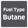 'Fuel Type Butane' steht auf einem grauen, quadratischen Schild in schwarzer Schrift.
