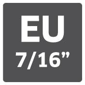 Das Bild zeigt eine graue quadratische Fläche mit der schwarzen Aufschrift 'EU 7/16"'.