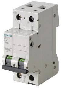 Ein zweipoliger Leitungsschutzschalter der Marke Siemens, Modell 5SL4318. Schützt elektrische Schaltkreise vor Überlast und Kurzschluss.