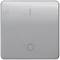 Grauer Lichtschalter mit einem dezenten Kreis unten und einem Strich oben, der ein- und ausschaltenden Zustand anzeigt.