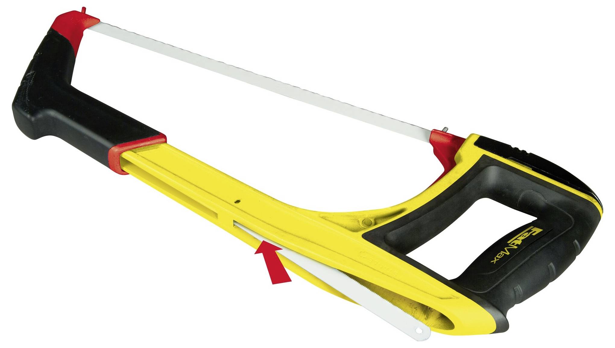 Gelbe Metallsäge mit schwarzem Griff und rotem Pfeil, der auf die Klinge zeigt, die für Metallarbeiten verwendet wird.