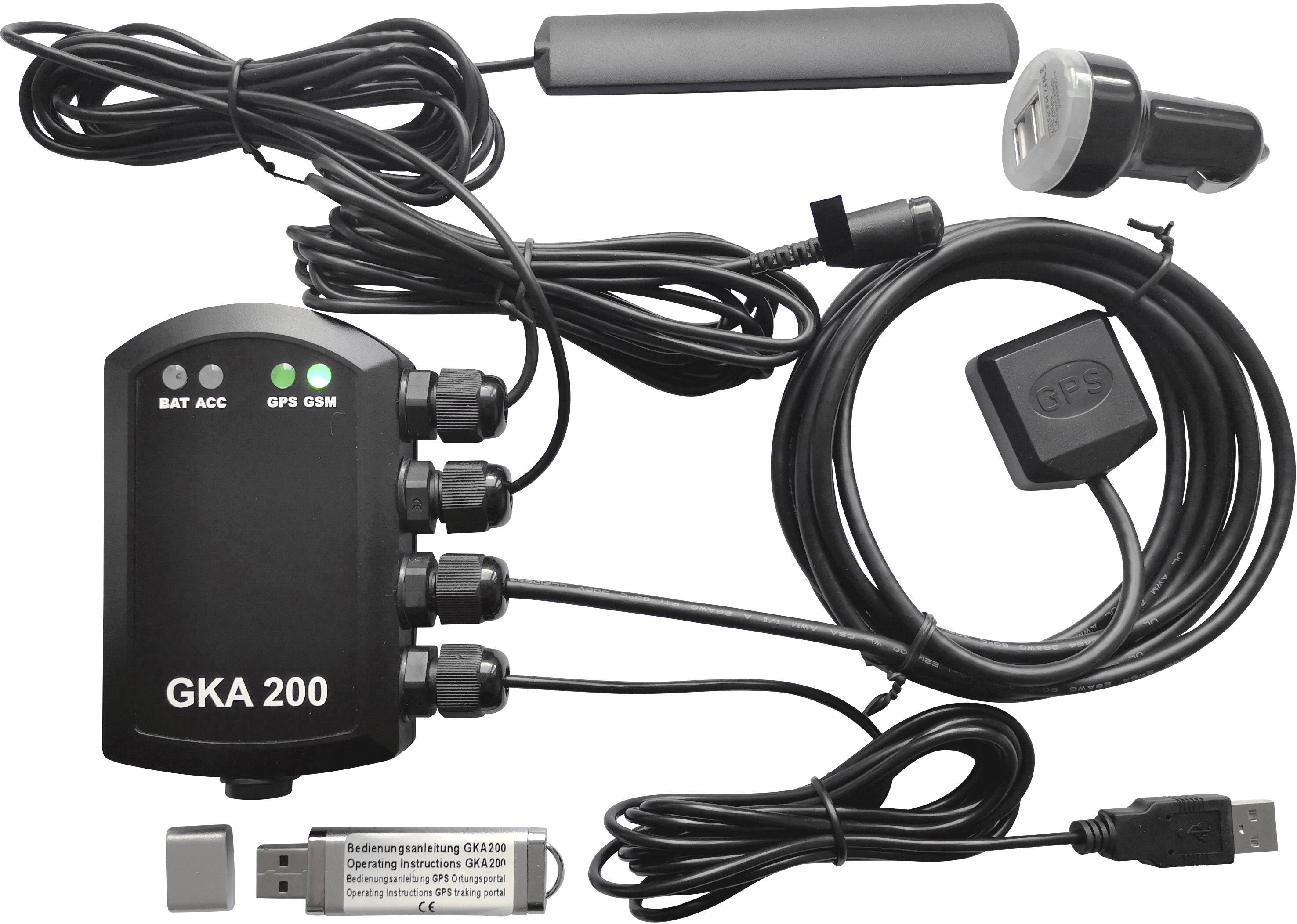 Ein GPS-Tracker-Set mit Hauptgerät, Kabeln, GPS-Antenne, Zigarettenanzünder-Adaptern und USB-Stick. Modellnummer: GKA 200.