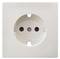 Weiße Steckdose von Siemens in Nahaufnahme, typischer EU-Steckeranschluss, geeignet für Haushaltsgeräte.