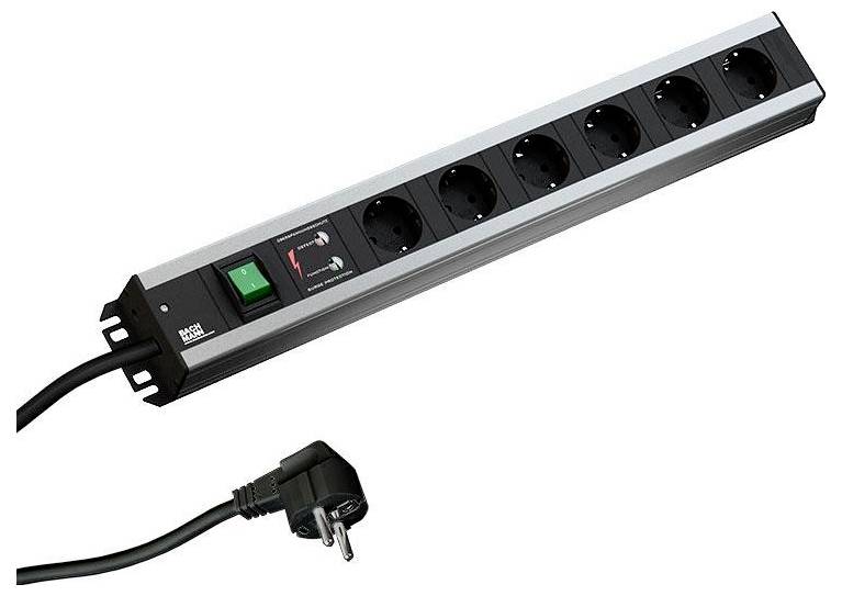 Eine Mehrfachsteckdose mit sechs Anschlüssen, Überspannungsschutz und Netzschalter, ausgestattet mit einem europäischen Stecker.