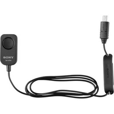 Schwarzer Sony-Fernauslöser mit Kabel und Anschlussstecker. Links der Auslöser mit Knopf, rechts der Stecker.