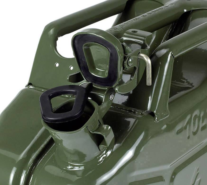 Ein grüner Metallkanister mit offenem Verschluss, hergestellt aus stabilen Materialien. Ideal für den Transport von Kraftstoffen.