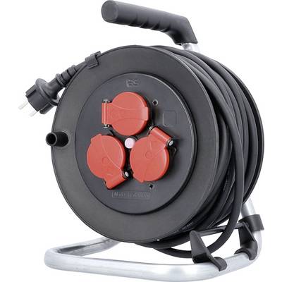 Schwarze Kabeltrommel mit rotem Griff und Stecker, drei Steckdosen, auf Metallständer. Geeignet für Verlängerung von Stromanschlüssen.