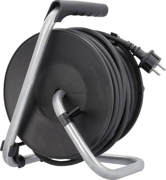 Ein schwarzer Kabeltrommel mit einem aufgewickelten Stromkabel und einem europäischen Stecker, auf einem silbernen Gestell montiert.