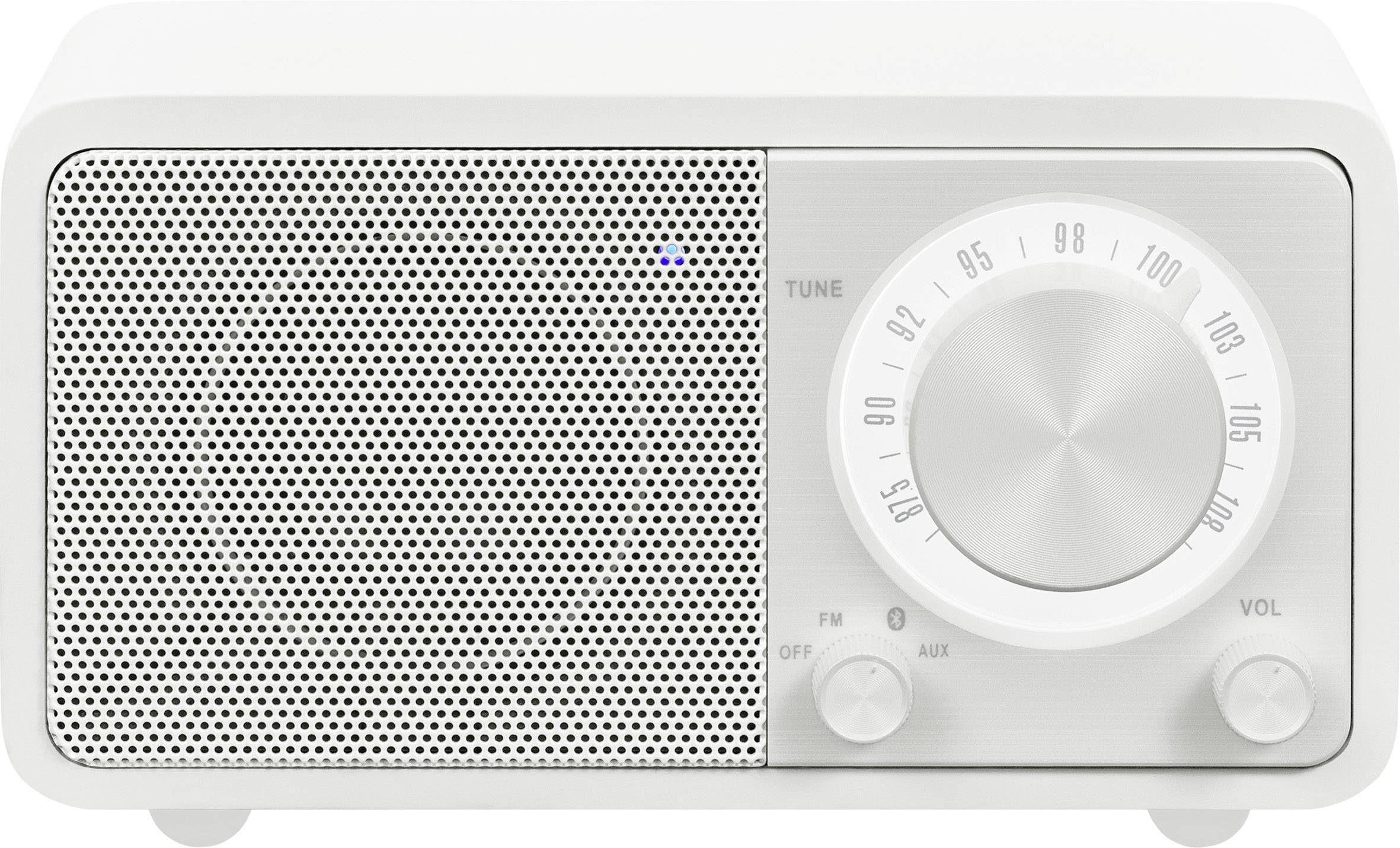 Weißes Retro-Radio mit Lautstärkeregler, Senderskala und Lautsprechergitter. Moderne, minimalistische Gestaltung.