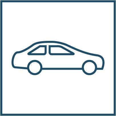 Ein einfaches Symbol eines Autos in Seitenansicht mit klaren, minimalistischen Linien auf weißem Hintergrund.