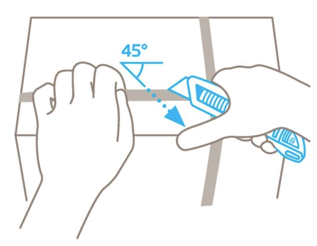 Illustration zeigt, wie man eine Box bei 45 Grad mit einem Cutter-Messer schneidet. Hände halten die Box und führen den Schnitt.
