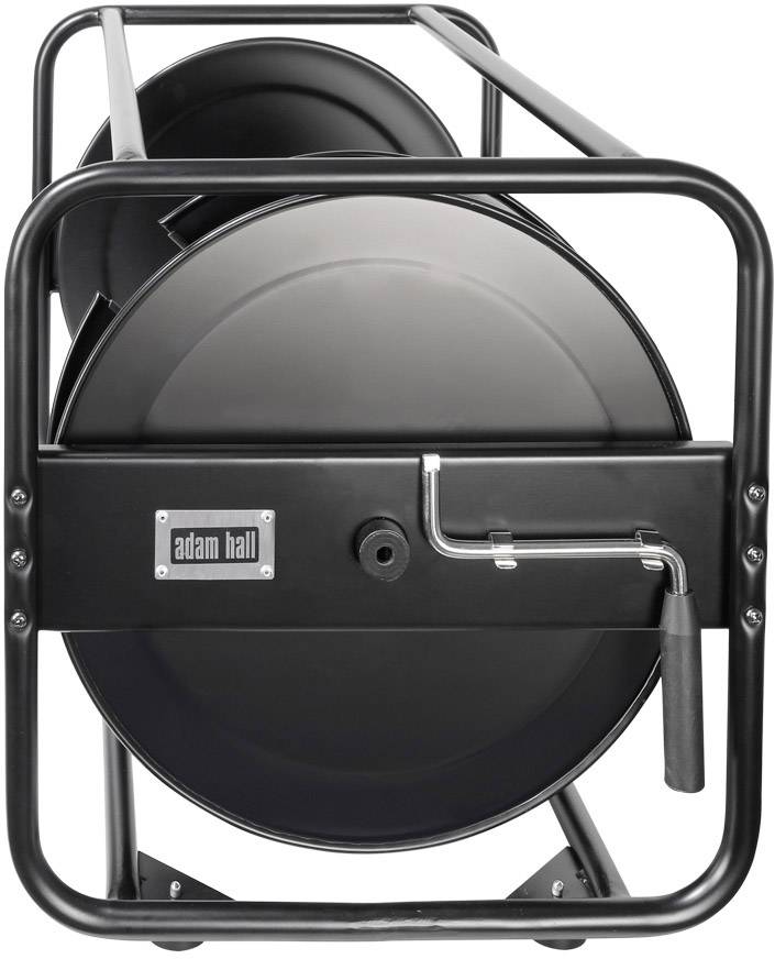 Eine schwarze Kabeltrommel mit Handkurbel von Adam Hall, zur Aufbewahrung und einfachen Handhabung von Kabeln.