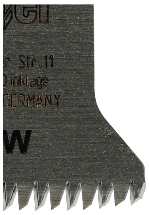 Nahaufnahme einer Metallsägeblatt mit gezackten Zähnen; eingravierter Text enthält 'Germany' und teilweise 'Stf.11' und 'W'.