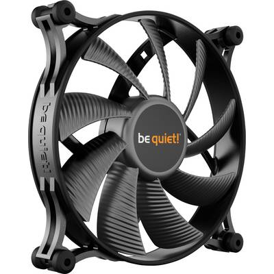 Lüfter von 'be quiet!' mit neun schwarzen Rotorblättern und dem Markennamen in der Mitte. Geeignet zur Kühlung von Computerkomponenten.