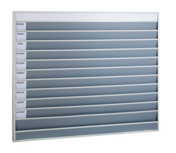 Ein leeres Dokumentenablagefach mit zwölf Einschüben, links beschriftet mit Namen wie 'Köhler' und 'Huber', zur Organisation von Dokumenten.