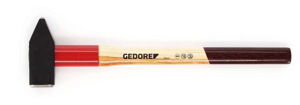 'Schlosserhammer mit rotem Kopf und braunem Griff. Gedore-Logo und Spezifikationen auf dem Holzstiel.'
