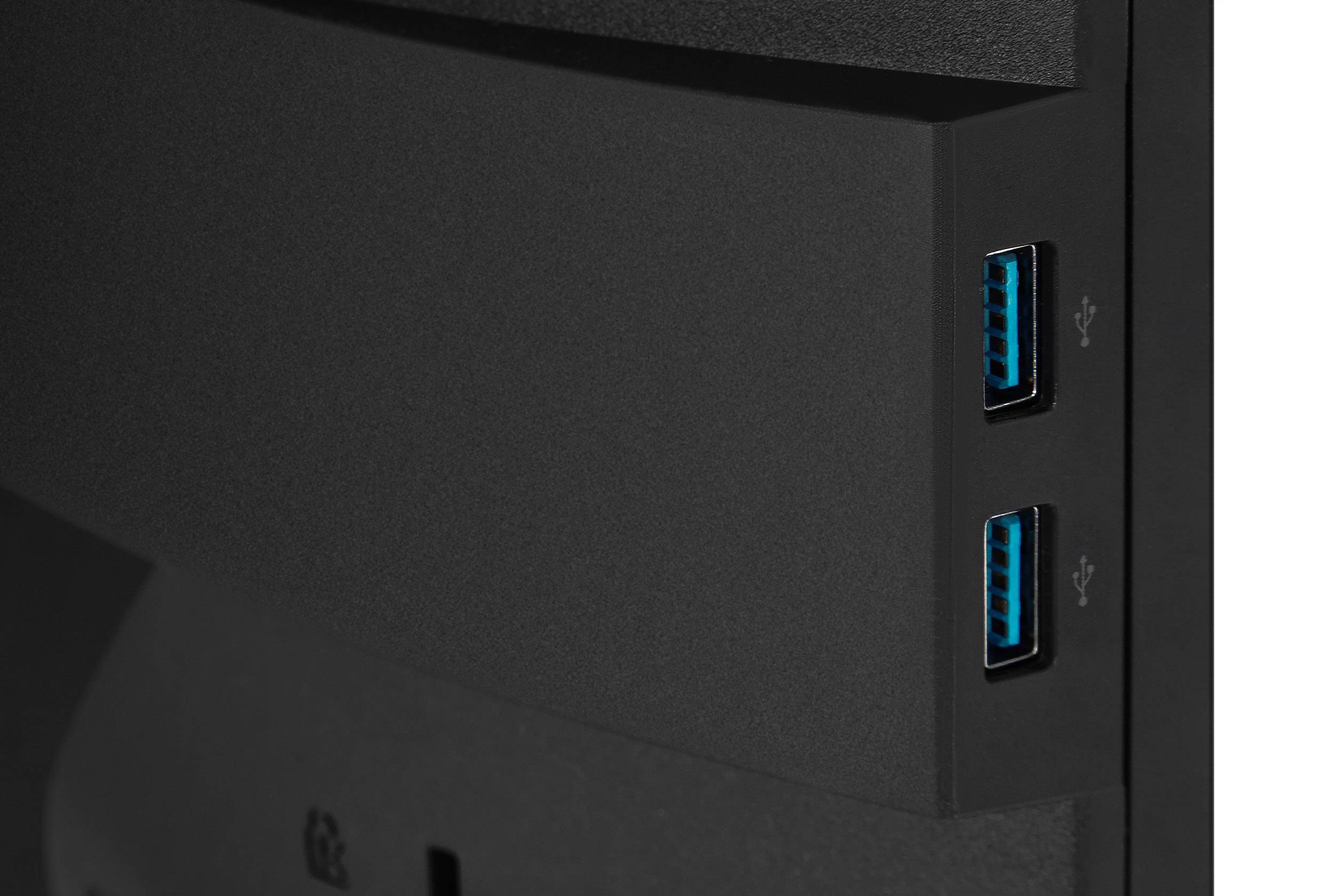 'Nahaufnahme von zwei USB-Anschlüssen an einem schwarzen Gerät. Die Anschlüsse sind blau und seitlich am Gehäuse platziert.'