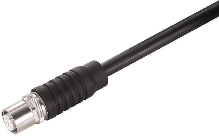 Ein schwarzes Koaxialkabel mit einem silbernen Stecker.