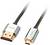Ein HDMI-Kabel und ein Mini-HDMI-Kabel liegen nebeneinander. Das Bild zeigt die Unterschiede der Anschlüsse beider Kabeltypen.