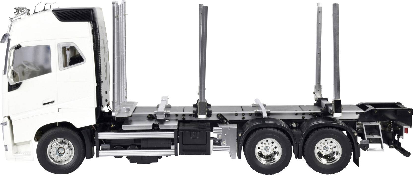 Ein weißes LKW-Fahrgestell ohne Ladung oder Aufbau, seitliche Ansicht.