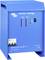 Blauer Victron Energy Batterielader mit verschiedenen Anzeigeleuchten für Ausgangsspannung und -strom. Modell 'SKYLLA-TG 24V 50A'.