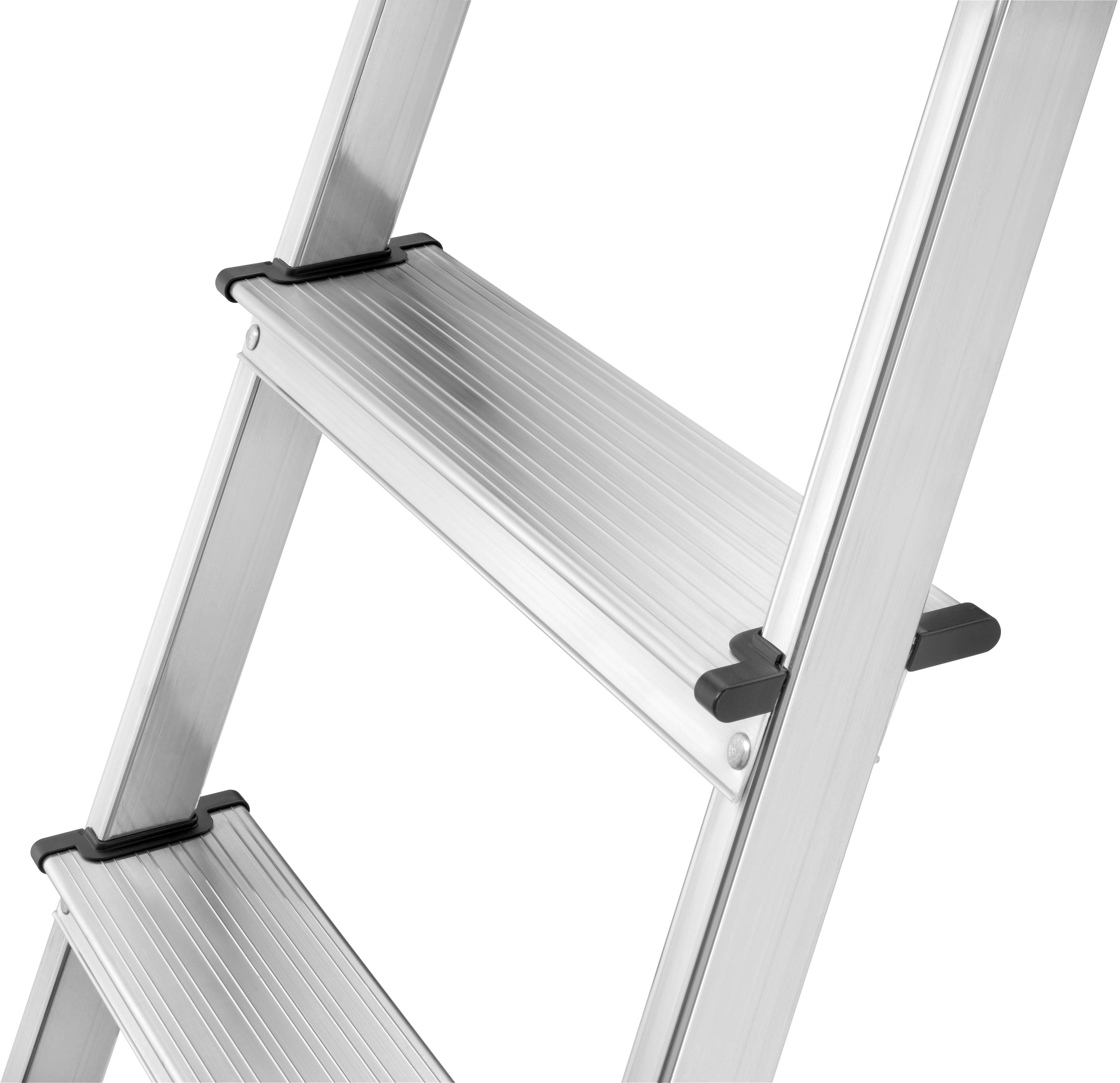 Eine silberne Aluminiumleiter mit breiten, geriffelten Stufen für sicheren Halt. Die Leiter ist teilweise sichtbar, zeigt drei Stufen.
