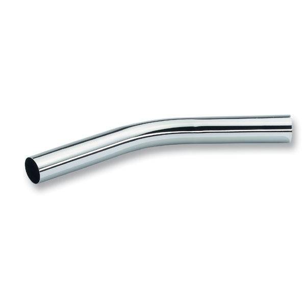 Ein gebogenes, glänzendes Rohrstück aus Metall mit einem Winkel von etwa 45 Grad.