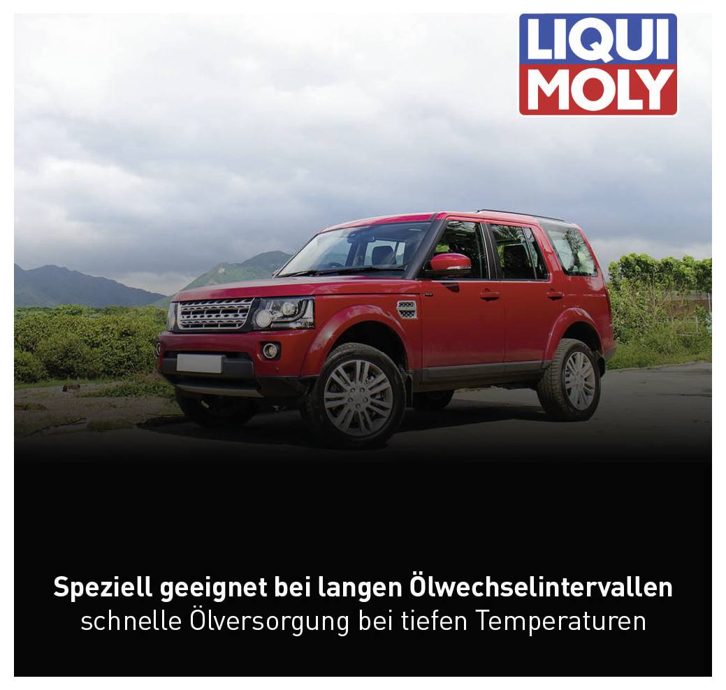 Roter Geländewagen auf einer Straße, umgeben von Hügeln. Text: 'Speziell geeignet bei langen Ölwechselintervallen, schnelle Ölversorgung bei tiefen Temperaturen'.