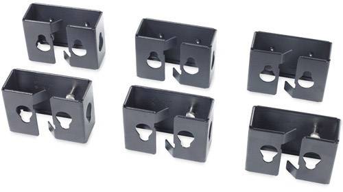 Sechs schwarze Metallhalterungen mit Löchern und Klemmen, in zwei Reihen angeordnet. Geeignet zur Befestigung von Kabeln oder Stangen.