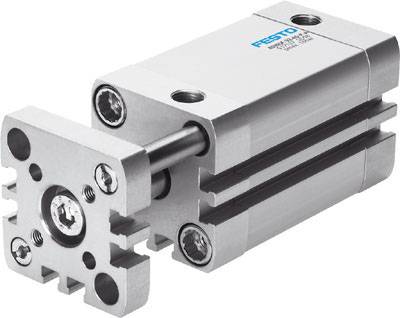 Ein pneumatischer Festo-Zylinder mit zwei Befestigungsschrauben und einem Kolben, verwendet in industriellen Anwendungen zur Linearbewegung.