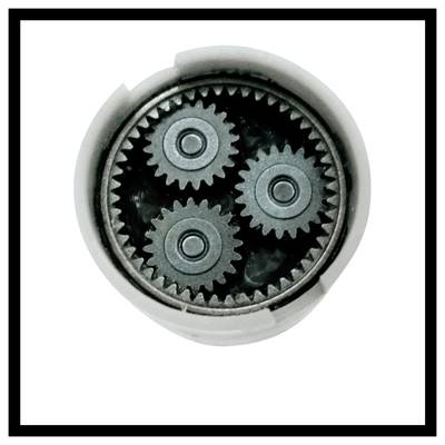Drei ineinandergreifende Zahnräder innerhalb eines kreisförmigen Gehäuses, symbolisieren Mechanik oder technische Präzision.