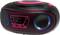 Schwarzes und pinkes tragbares Radio mit Lautsprechern und digitalem Display in der Mitte. USB-Anschluss und Steuerungstasten sichtbar.