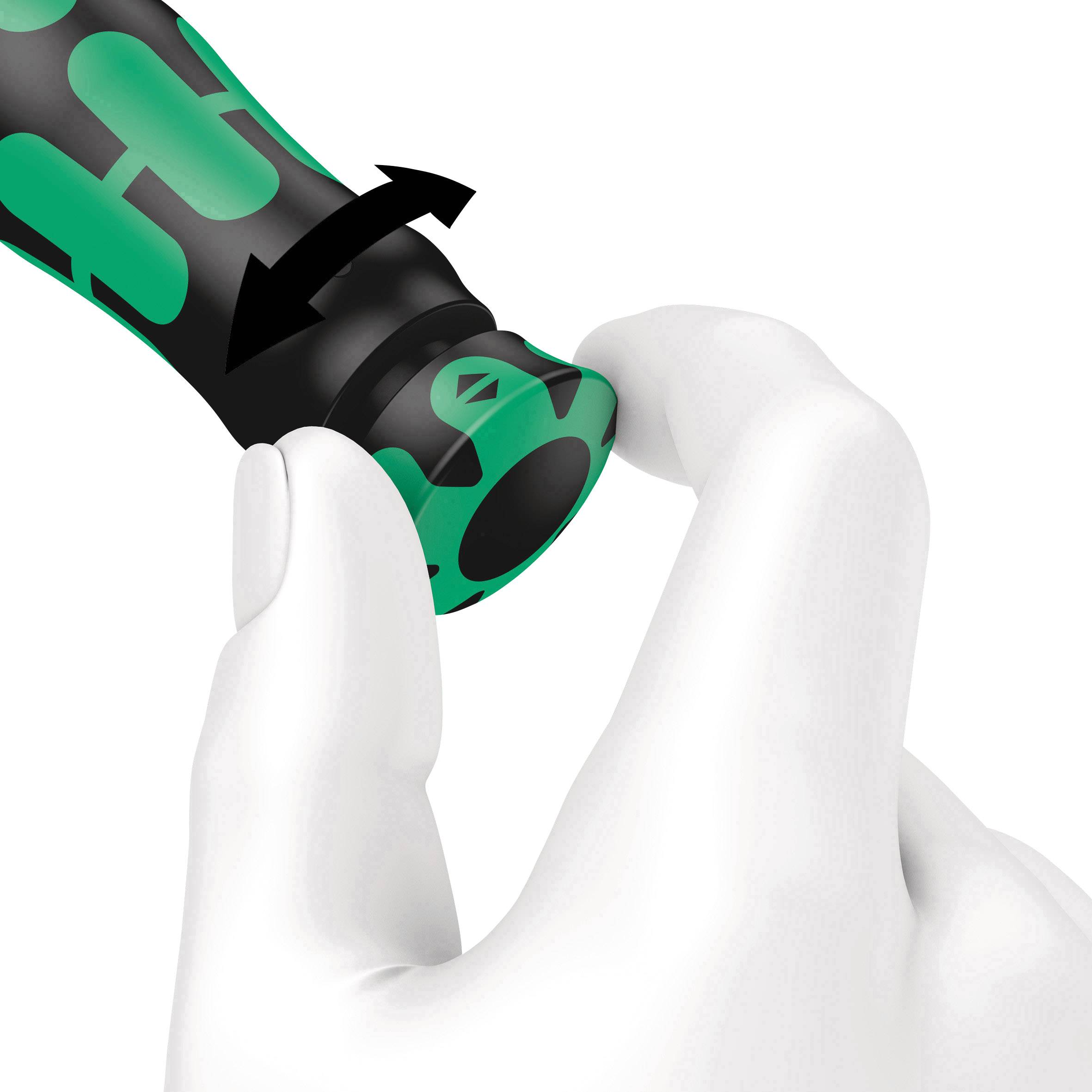 Hand hält einen grünen Schraubendrehergriff. Ein Pfeil zeigt eine Drehbewegung in Uhrzeigerrichtung an.