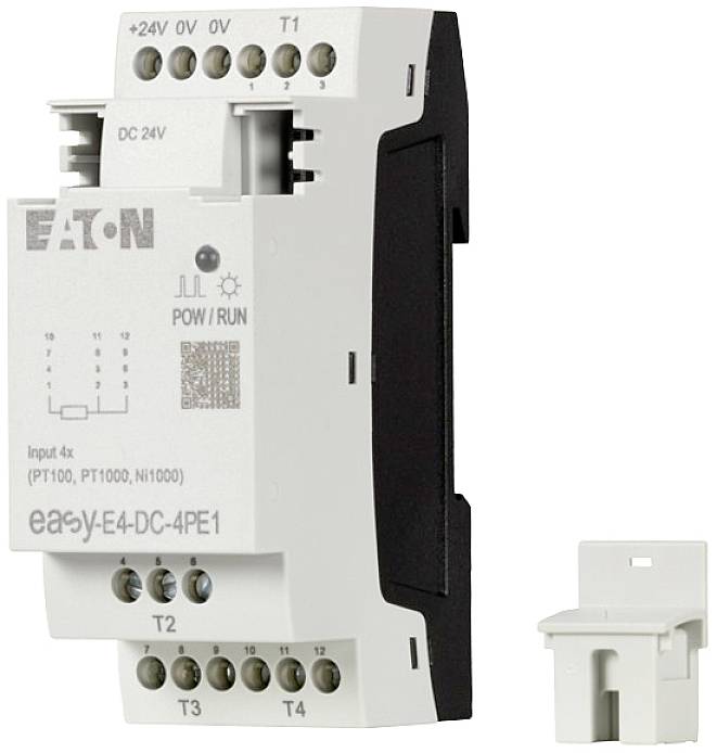 Ein weißes elektronisches Bauteil mit Aufschrift 'Eaton', Modell 'easy-E4-DC-4PE1', zeigt Anschlüsse und LED-Anzeigen für Überwachung.