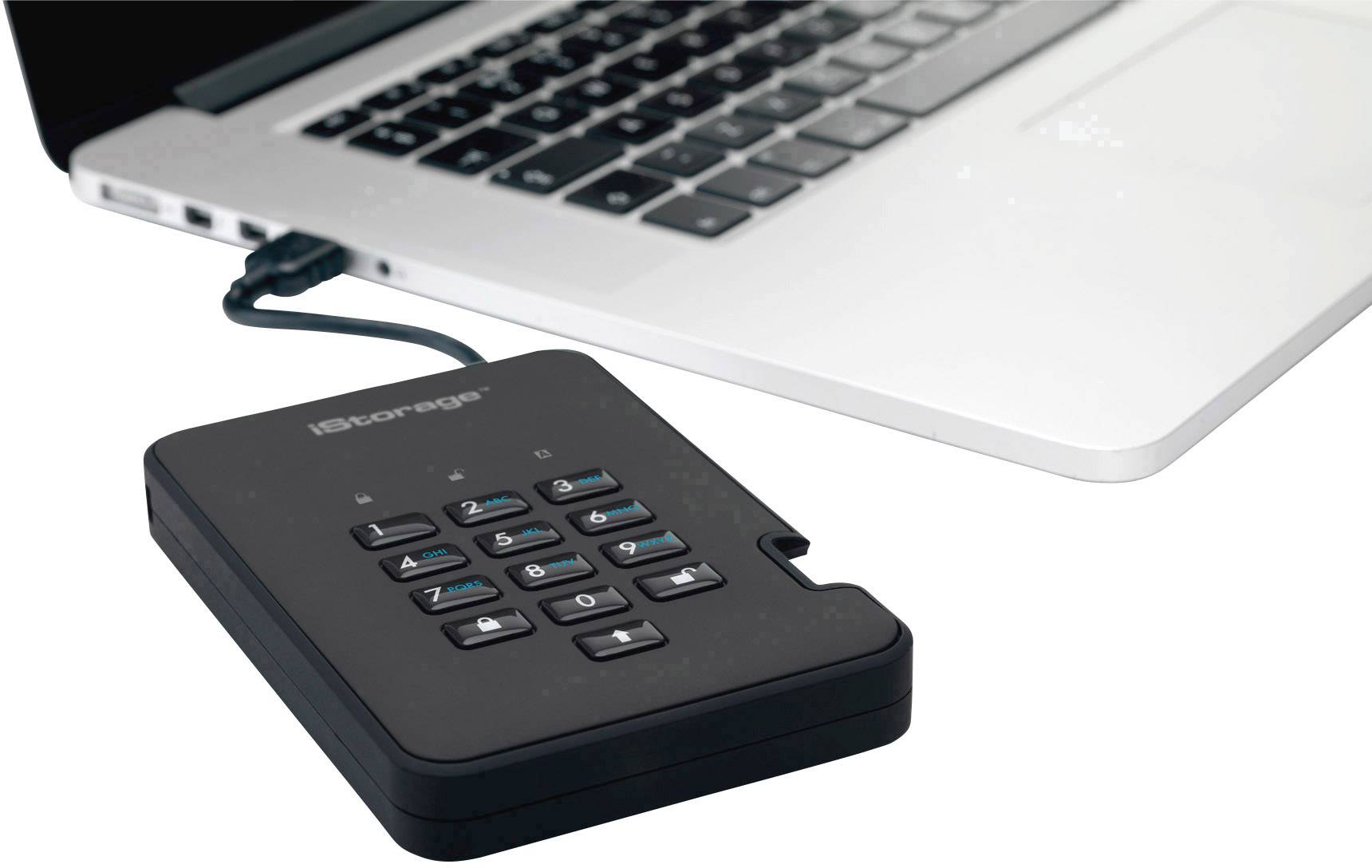 Externe Festplatte mit Tastatur und USB-Anschluss, verbunden mit einem Laptop.