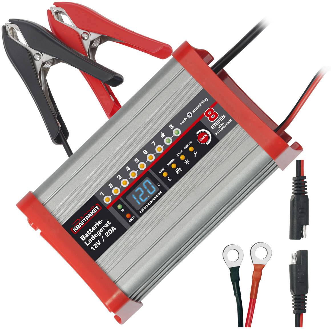 Ein Batterieladegerät mit digitaler Anzeige und zwei Klemmen. Geeignet für 12V/20A, zeigt Ladezustand in Prozent und Spannung an.