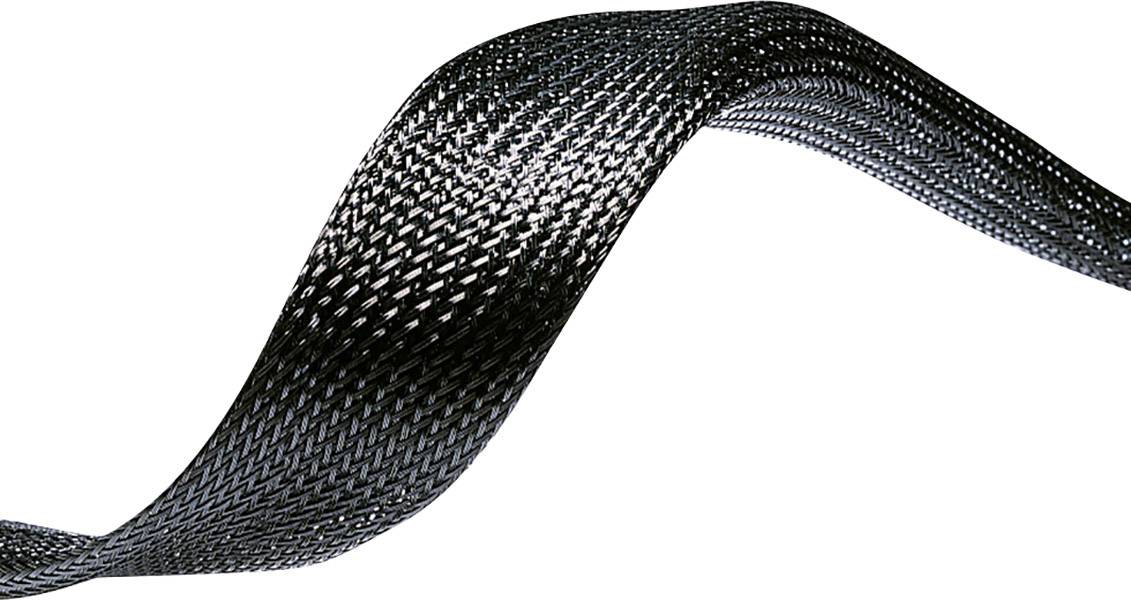 Schwarzes, gewebtes Material in wellenförmiger Form auf weißem Hintergrund; könnte flexibler Schlauch oder Kabelschutz sein.