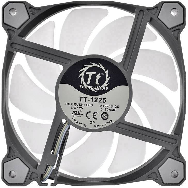 Ein Computerlüfter mit 7 weißen Rotorblättern und einem schwarzen Rahmen. Das Etikett in der Mitte zeigt das Modell 'TT-1225'.