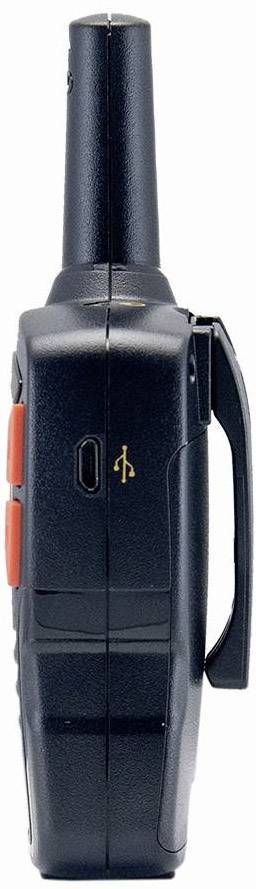 Schwarzes Handfunkgerät mit orangefarbenen Tasten, seitliche Ansicht. Es hat eine Antenne und einen USB-Anschluss.