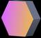 Ein sechseckiges Prisma mit einem Farbverlauf von Rosa zu Orange auf schwarzem Hintergrund.