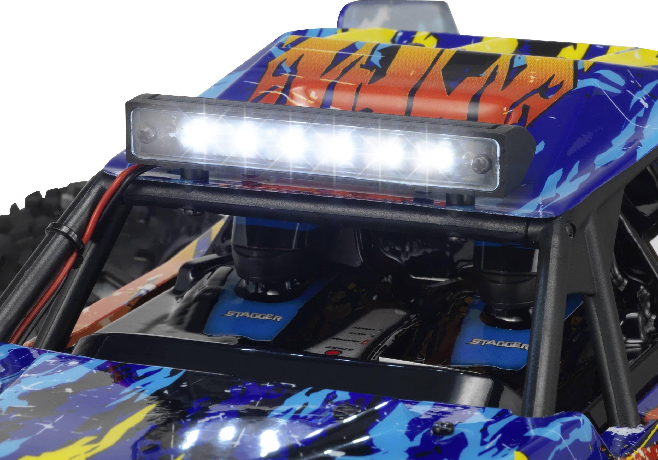 Ein ferngesteuertes Auto mit buntem Muster und leuchtendem LED-Lichtbalken auf der vorderen Abdeckung, das Detailarbeit zeigt.