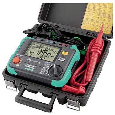 Elektrisches Multimeter in einem schwarzen Gehäuse, das ein digitales Display mit der Zahl '1000' zeigt. Rote und schwarze Messleitungen sind angeschlossen.