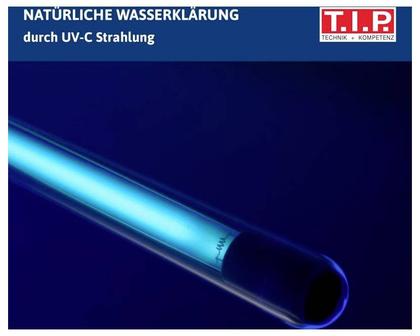 'Röhre leuchtet blau unter UV-C Strahlung, verwendet zur natürlichen Wasserklärung. Schriftzug: Natürliche Wasserklärung durch UV-C Strahlung.'